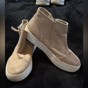 Soda Women's Tan Suede Sneakers